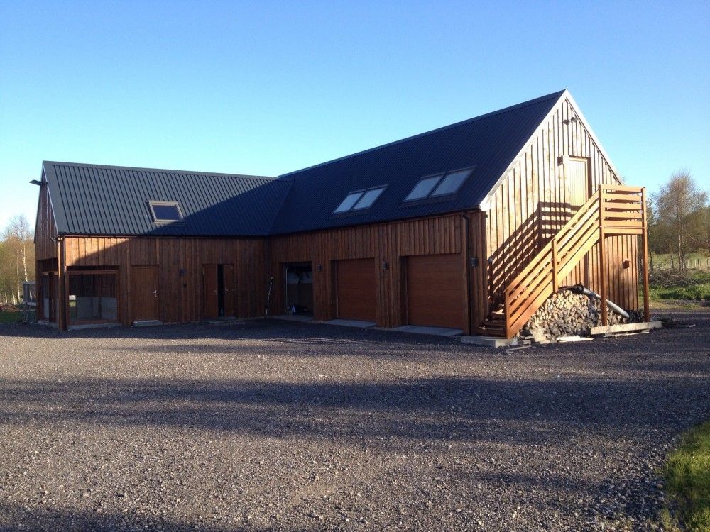 Willowbarn from the drive